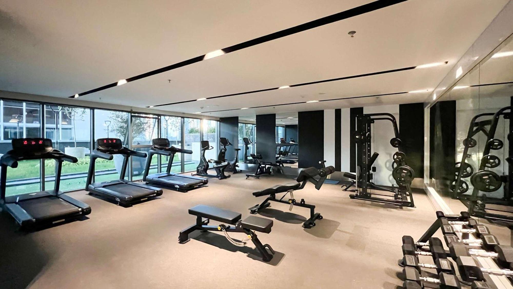 Apartment Modern 1-bedroom With Stunning Burj Khalifa And Views Dubai