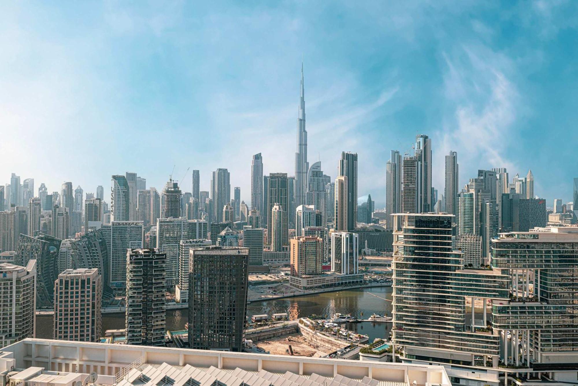 Apartment Modern 1-bedroom With Stunning Burj Khalifa And Views *
