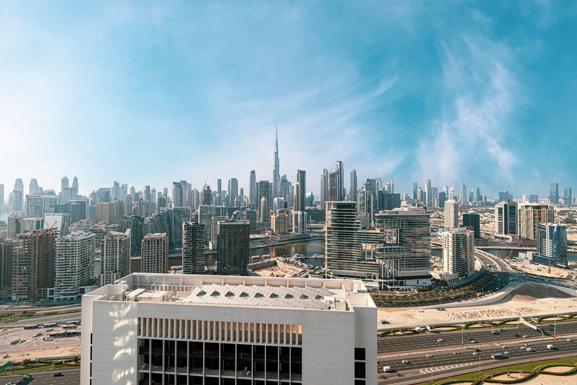 Apartment Modern 1-bedroom With Stunning Burj Khalifa And Views Dubai