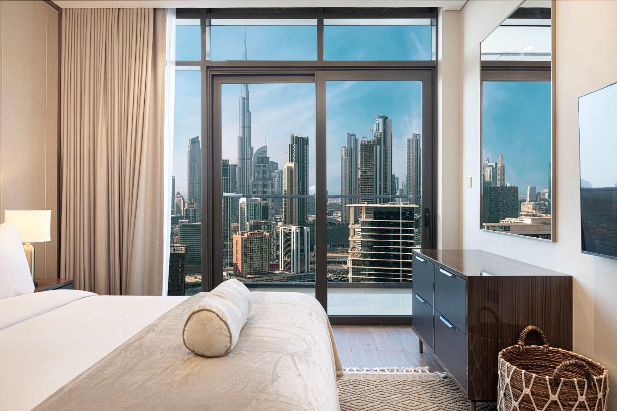 Modern 1-bedroom With Stunning Burj Khalifa And Views *