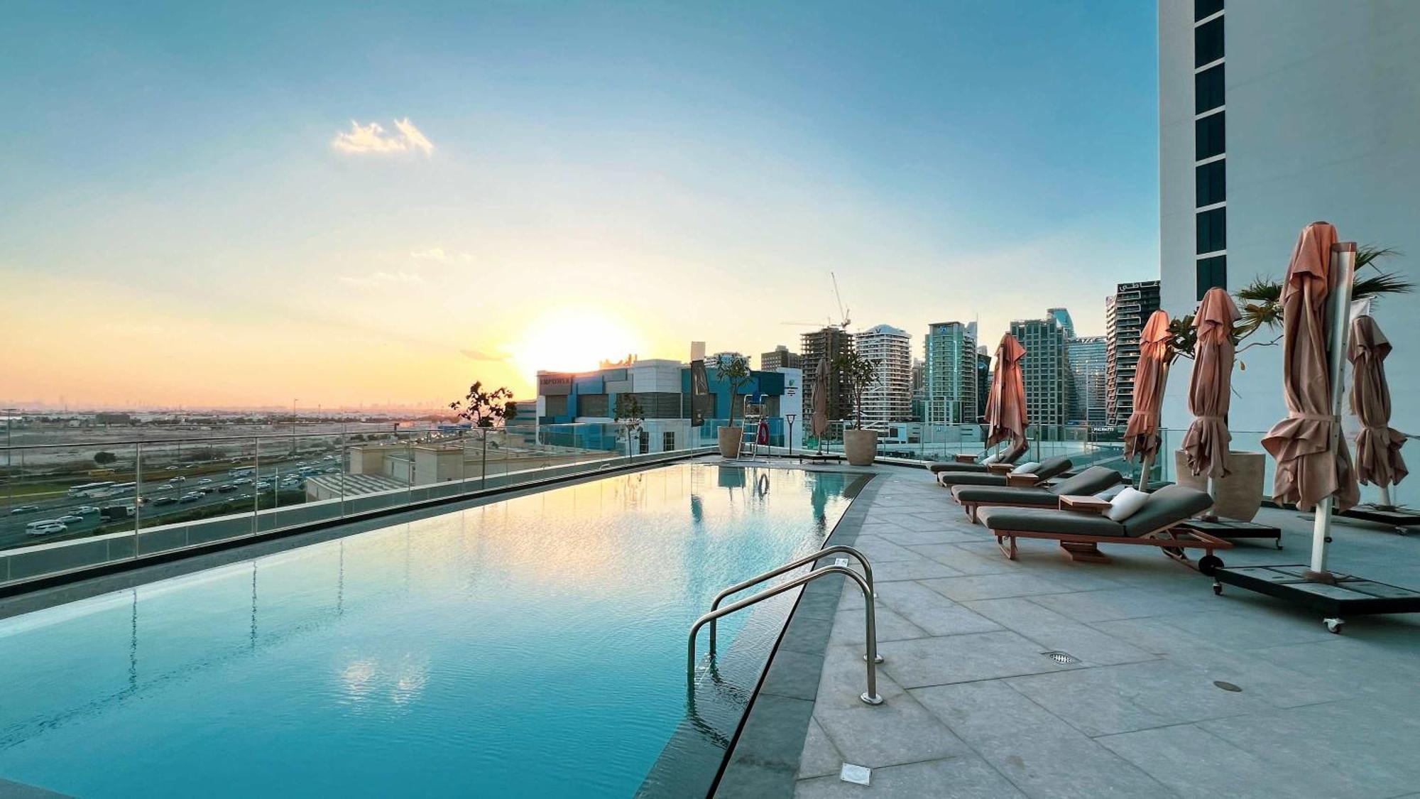 Apartment Modern 1-bedroom With Stunning Burj Khalifa And Views *