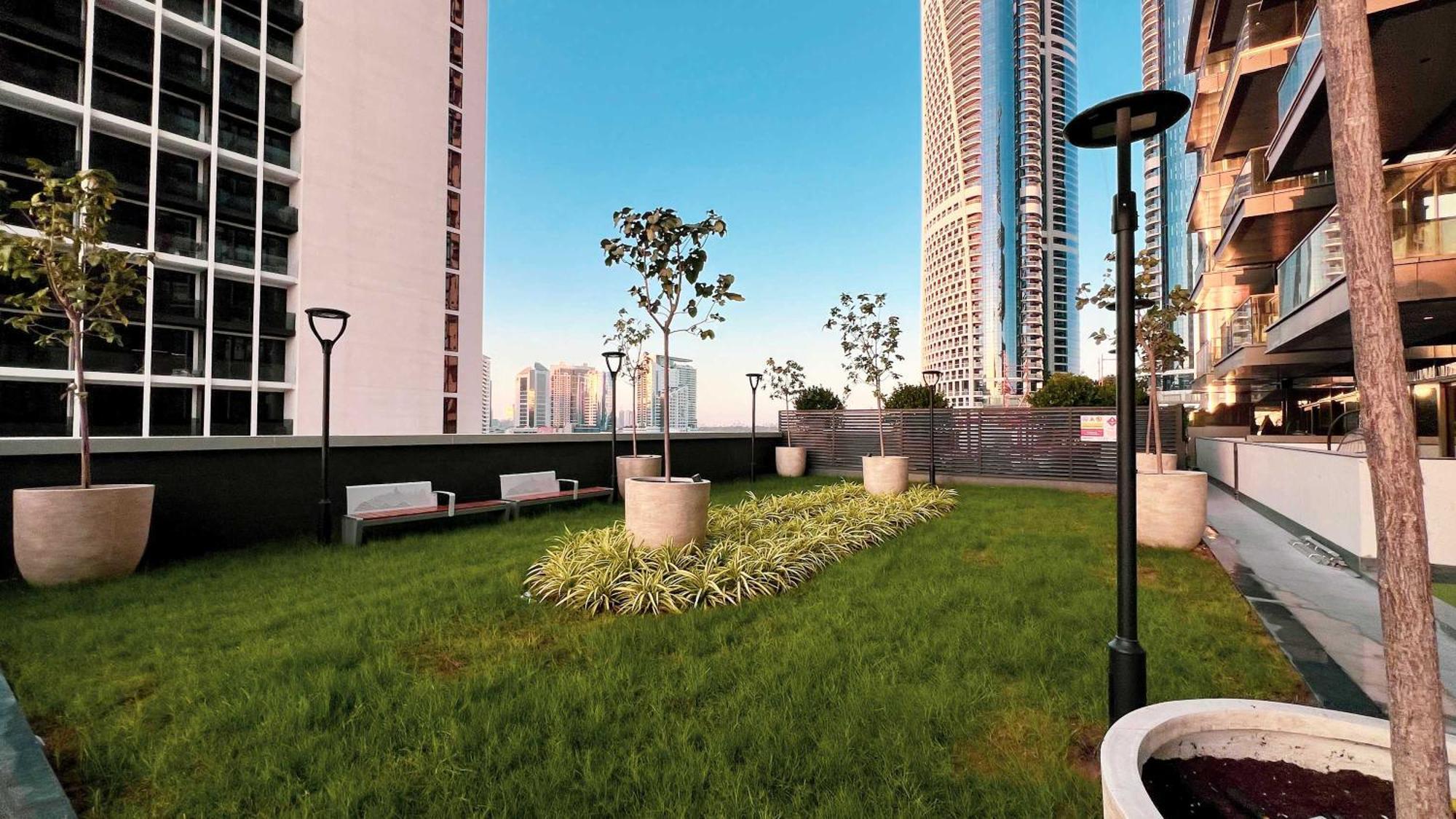 Modern 1-bedroom With Stunning Burj Khalifa And Views Apartment Dubai